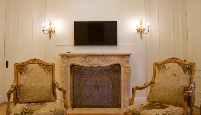 The Plaza New York City Living Room Television
