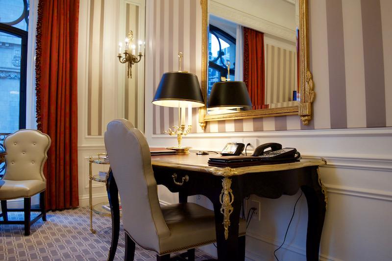 Fifth Avenue Suite Work Desk