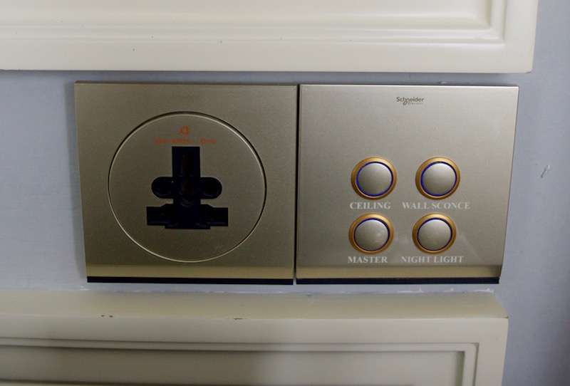 Bedside Controls 