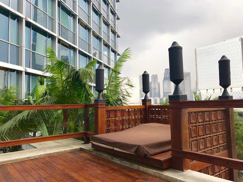 Sun Deck Lounge 