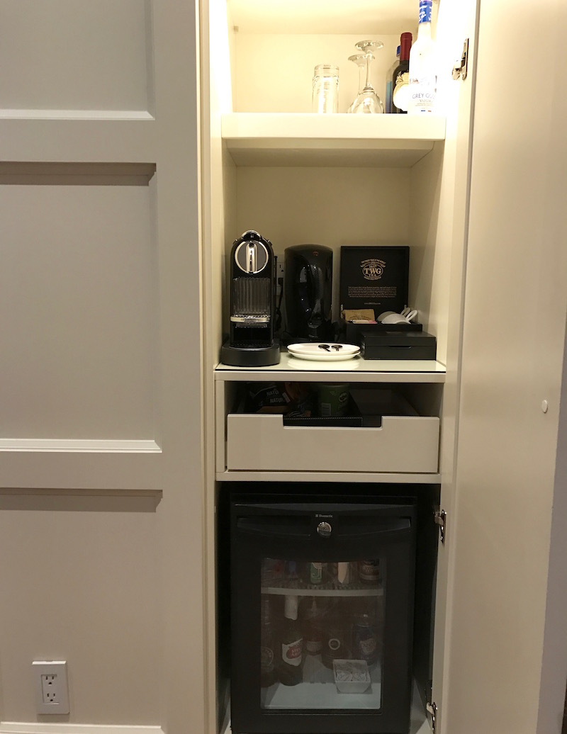Minibar And Coffee Maker 