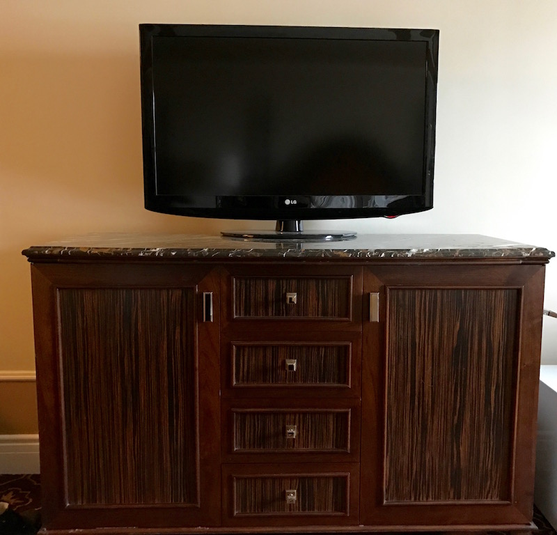 Television With Good Selection Of Content 