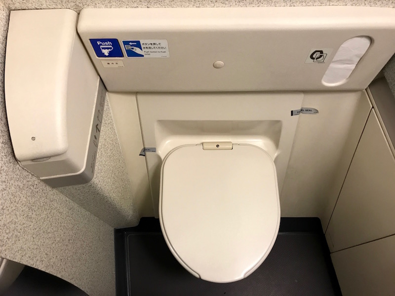 No Bidet On The 767