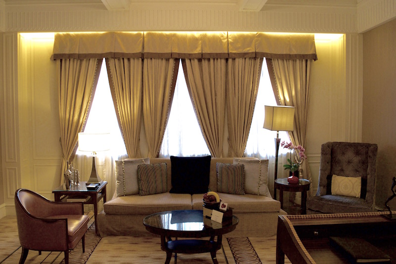 Fairmont Peace Hotel Shanghai Suite living Room