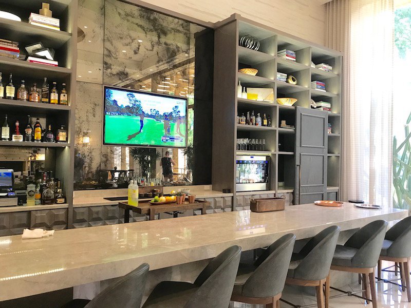 Lobby Lounge Bar Area