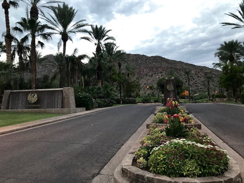 Canyon Suites Resort Driveway
