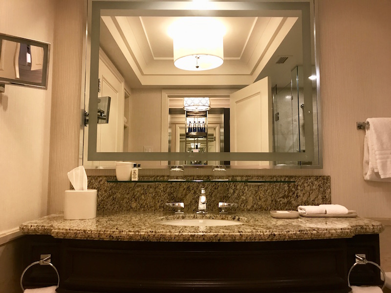 Four Seasons Hotel Las Vegas Strip View Room Bathroom