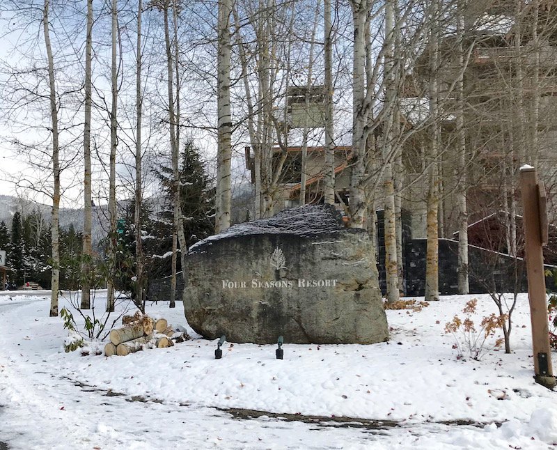 Four Seasons Resort Whistler Driveway