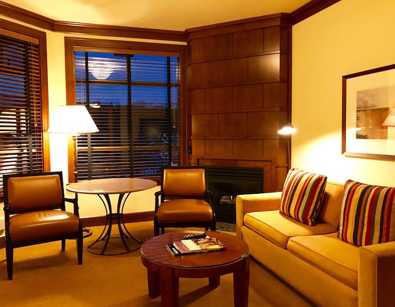 Four Seasons Resort Living Room