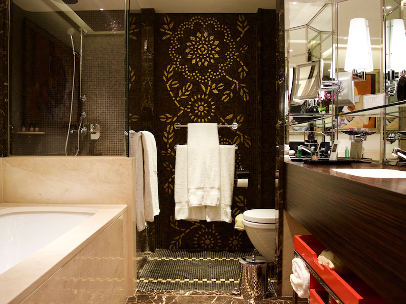 The Prince de Galles Paris Will Be Available For Just 20,000 SPG Points Per Year For A Short Time!