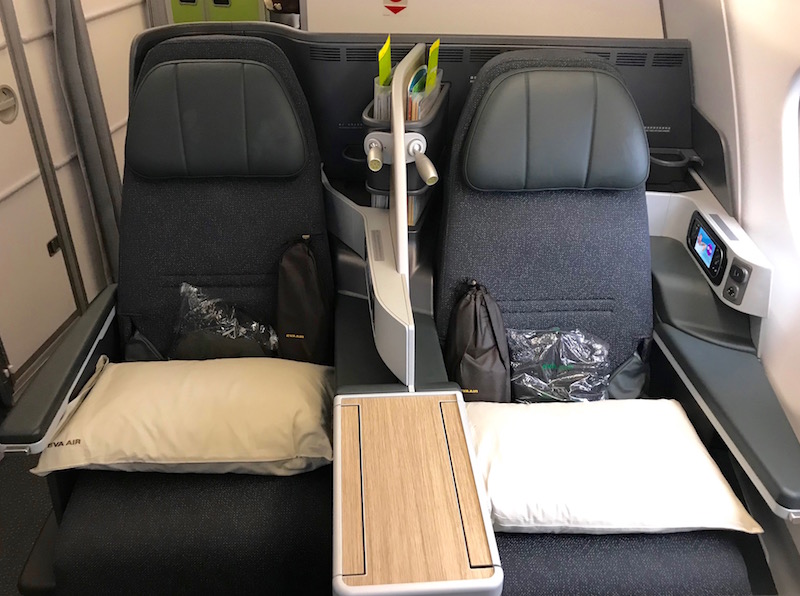 Slightly Staggered Seats For More Privacy From Your Neighbour